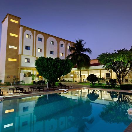 Dunia Hotel Bamako Centre Esterno foto